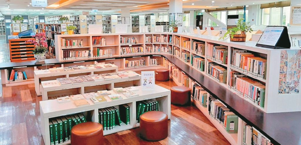 圖書館也是查找資料的好地方。圖／台北市立圖書館