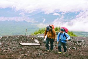 780期2024-7-22 登山別兒戲