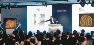 拍賣官 一槌破億