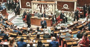 日首相、法總理 換人當